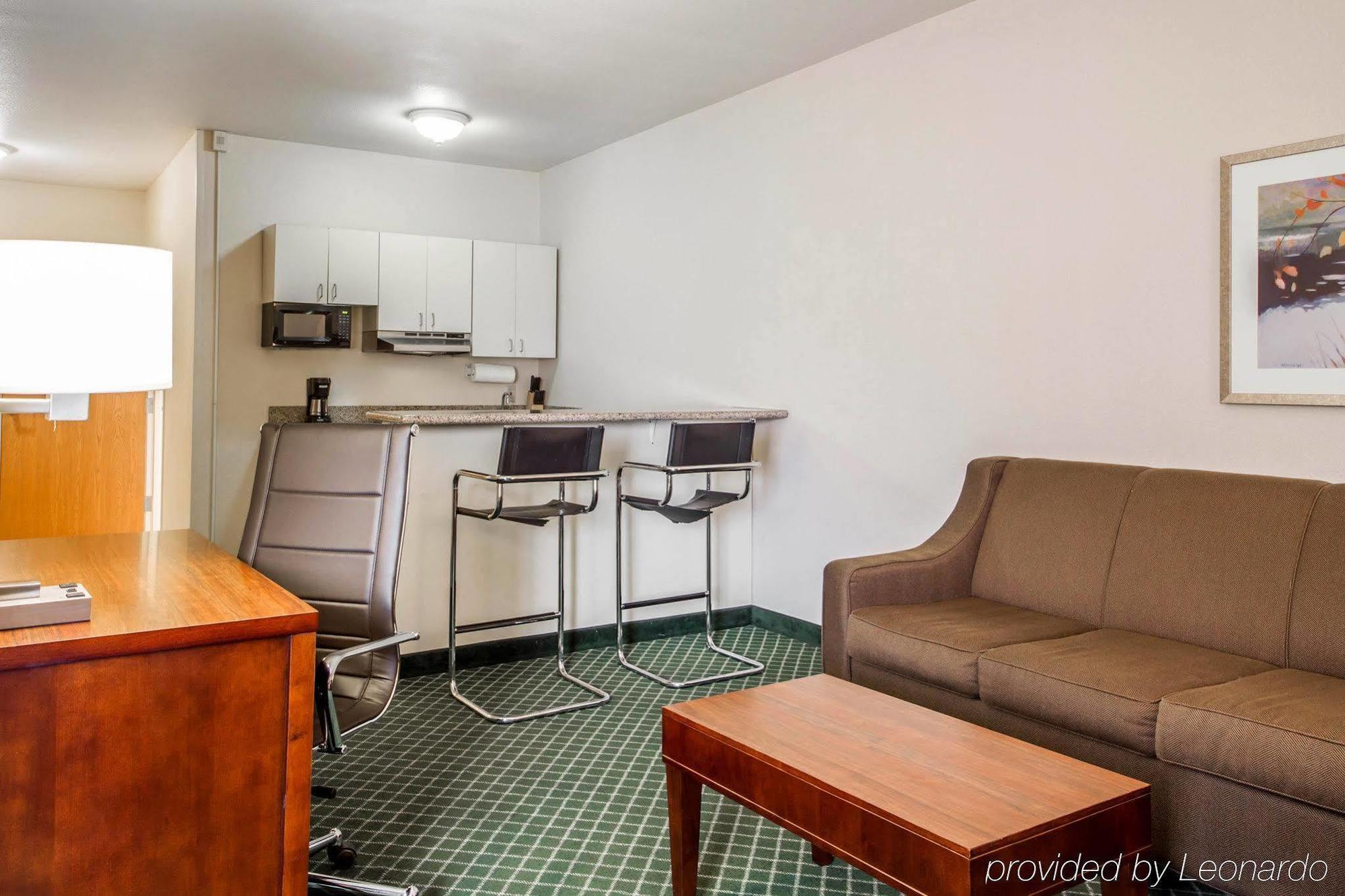 Comfort Inn & Suites Oakland Airport Exterior foto